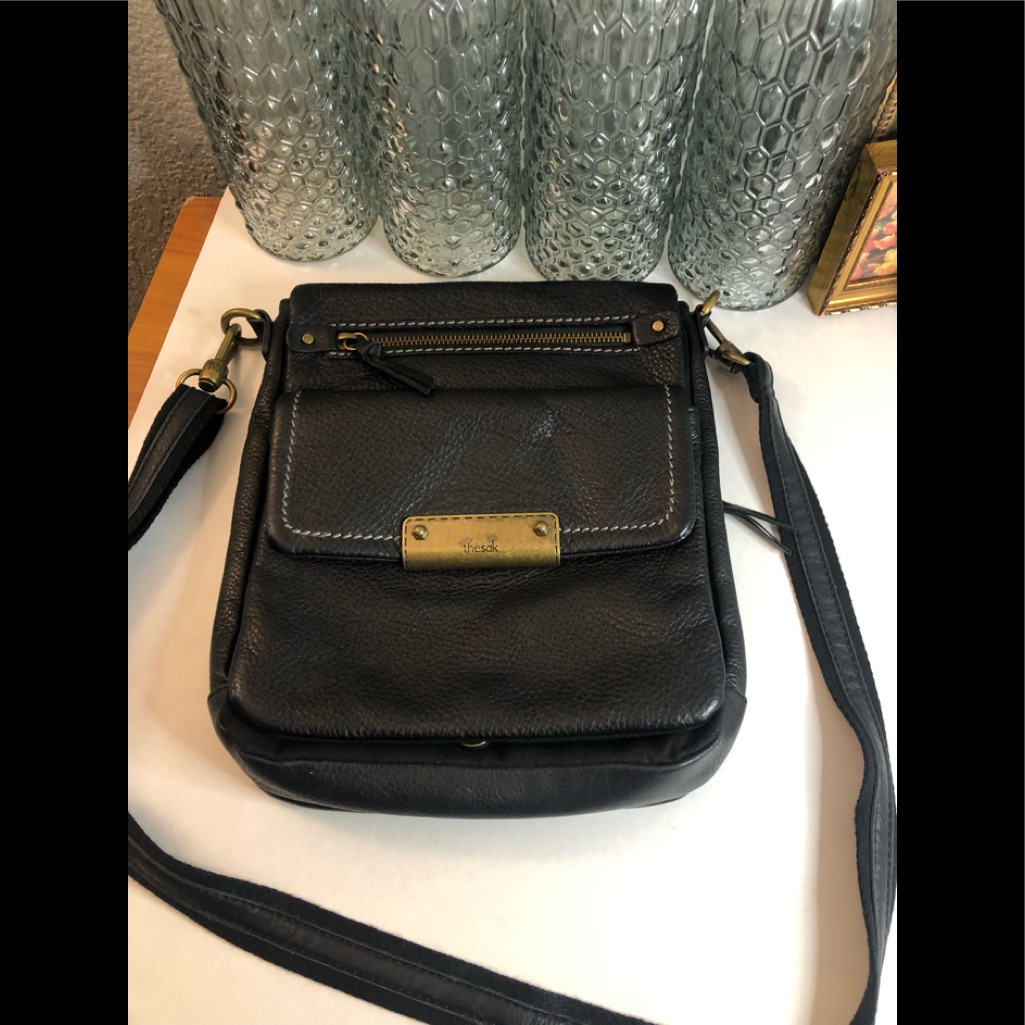 The Sak Black Leather Messenger Crossbody Bag